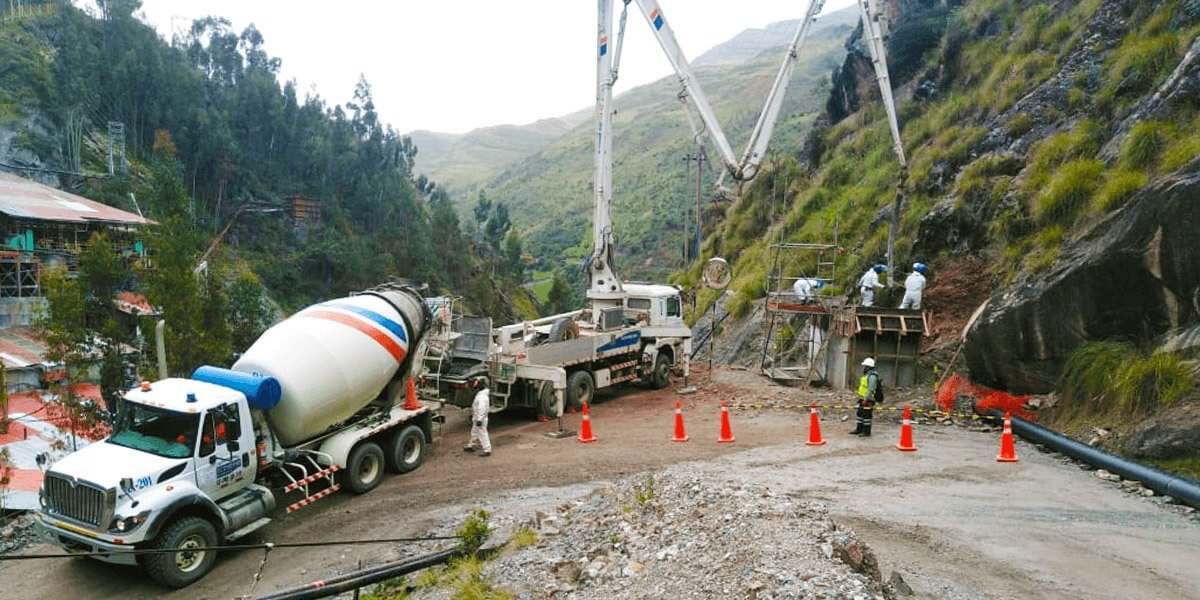 VACIADO CON MIXER Y BOMBA EN CAJAS DISIPADORAS